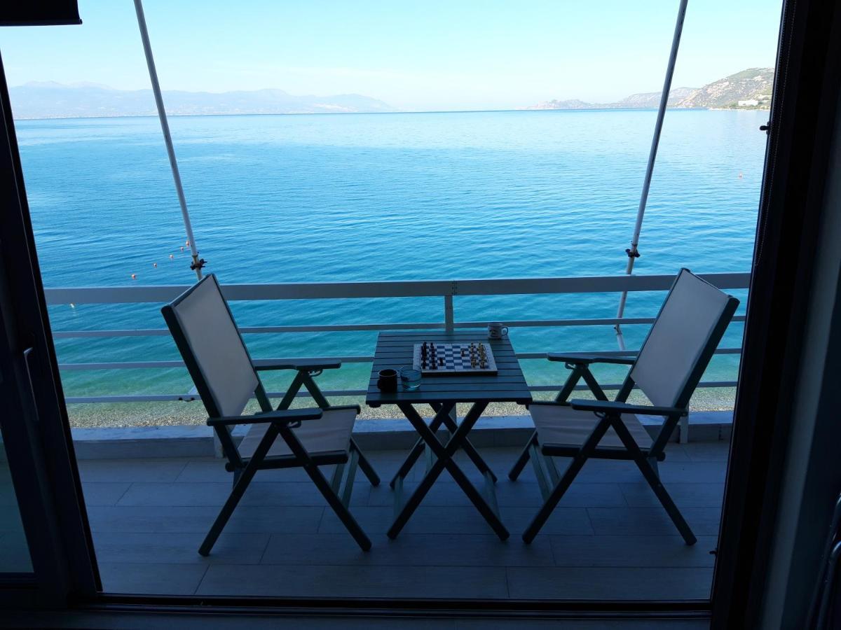 Blue Bliss Apartment Loutraki  Exterior photo