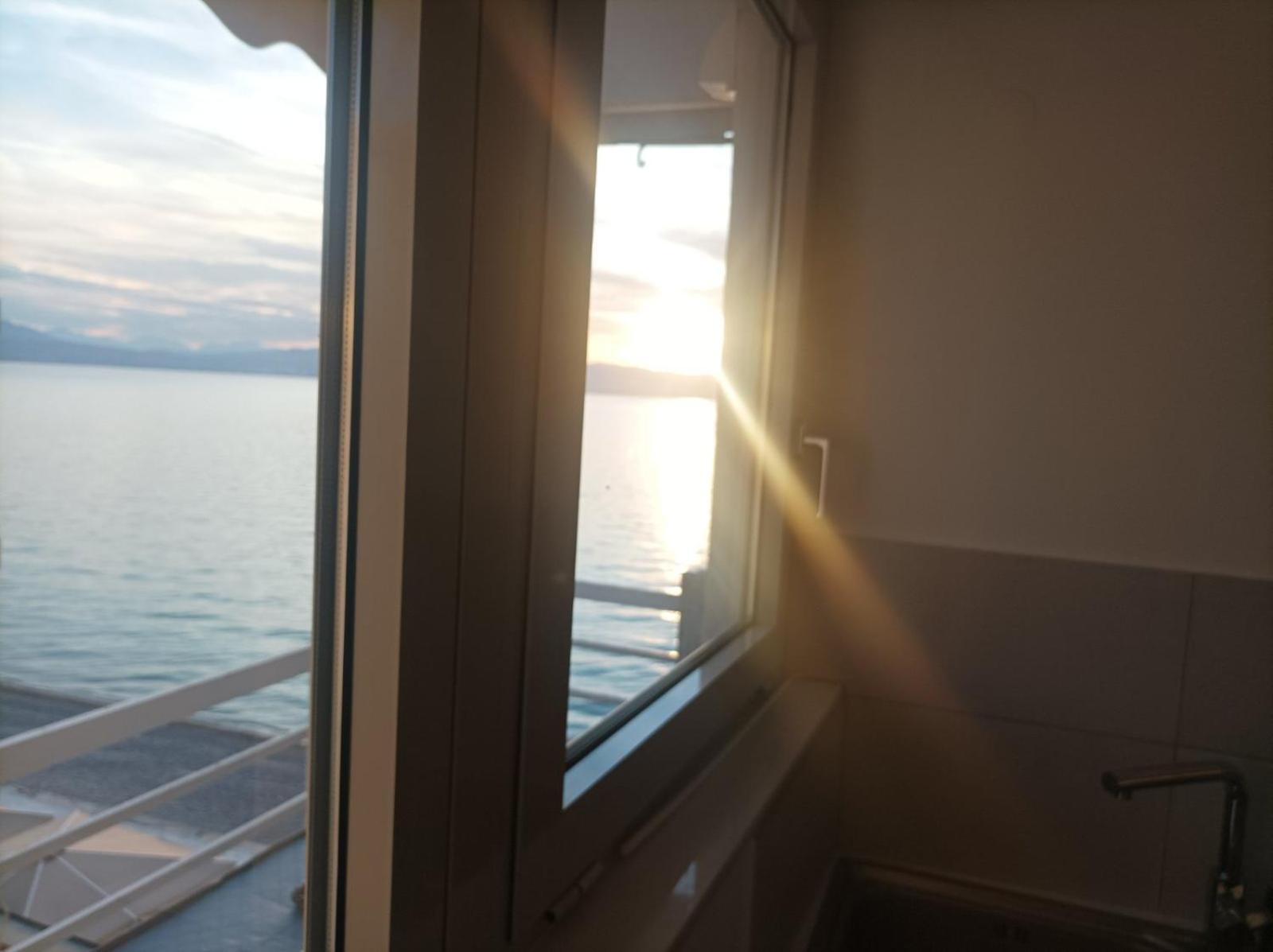 Blue Bliss Apartment Loutraki  Exterior photo